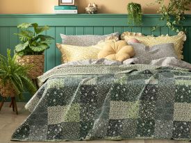 Flower Patch King Size Multi-Purposed Quilt 240x220 cm Green