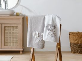 Lacy Rose Appliqué 2 Pieces Towel Set in Box 50x80 Cm White - Gray