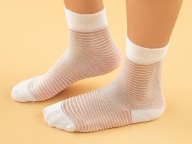 Elegant Lines Woman Skin Socks 36-40 Ecru
