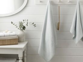 Pure Basic Bath Towel 70x140 Cm White