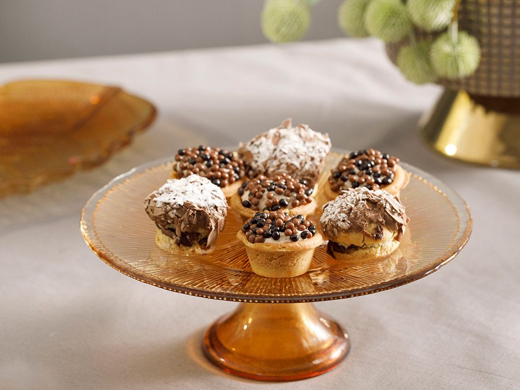 Amber clearance cake stand